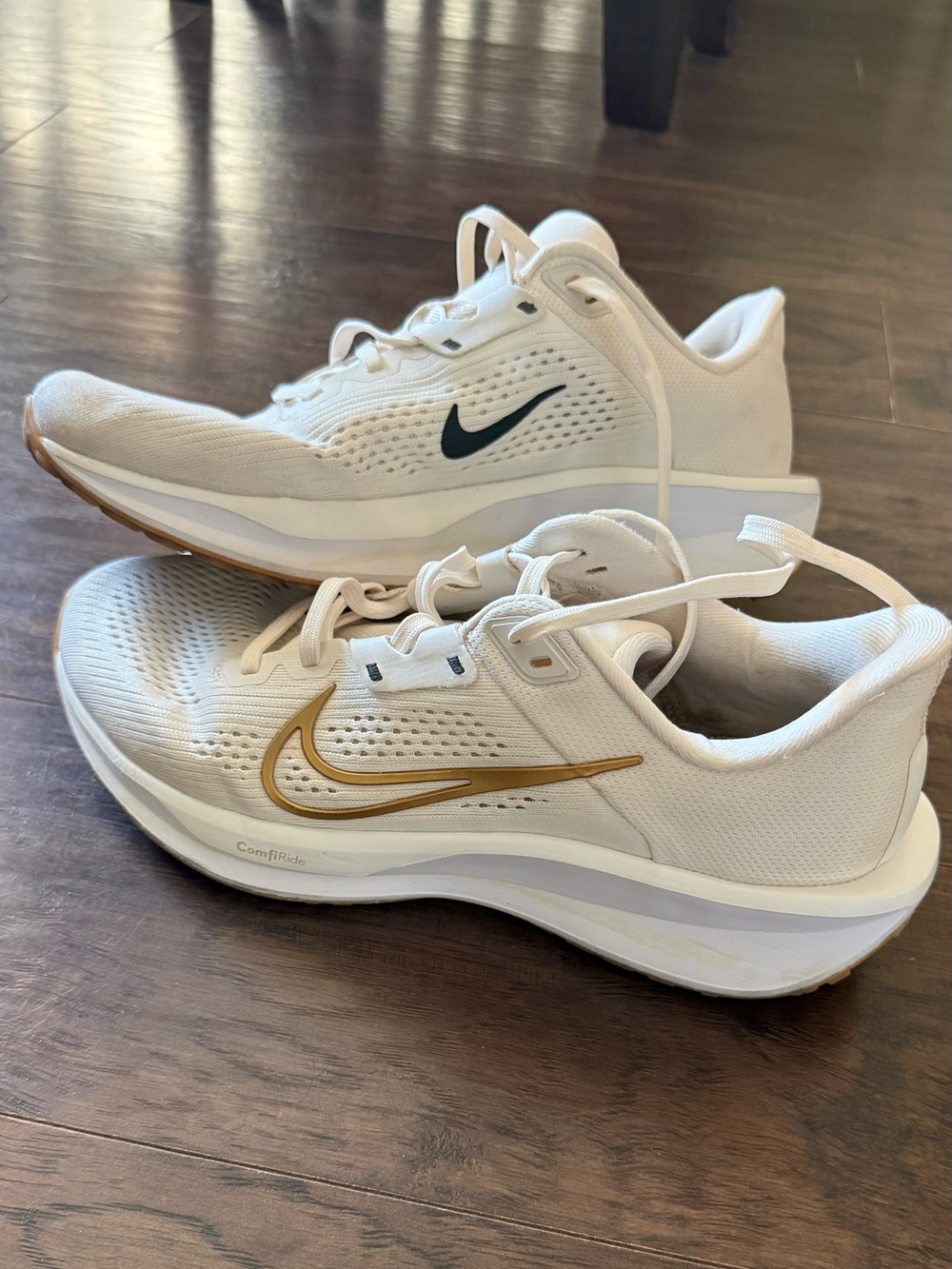 Nike Women’s Size 10 Tennis Shoe White